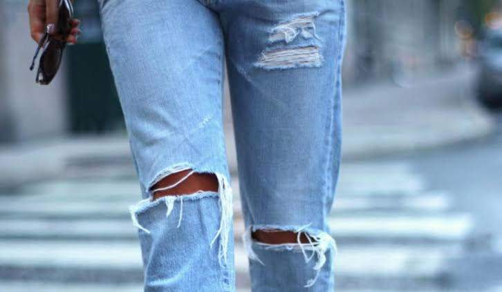 ما تأويلات ابن سيرين لرؤية الثوب الممزق في المنام؟