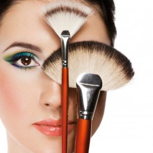 ما تأويلات ابن سيرين لرؤية التبرج في الحلم؟