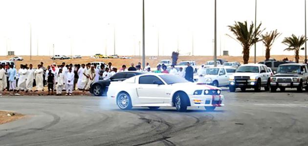 ما تفسير رؤية التفحيط في المنام للرجل لابن سيرين؟