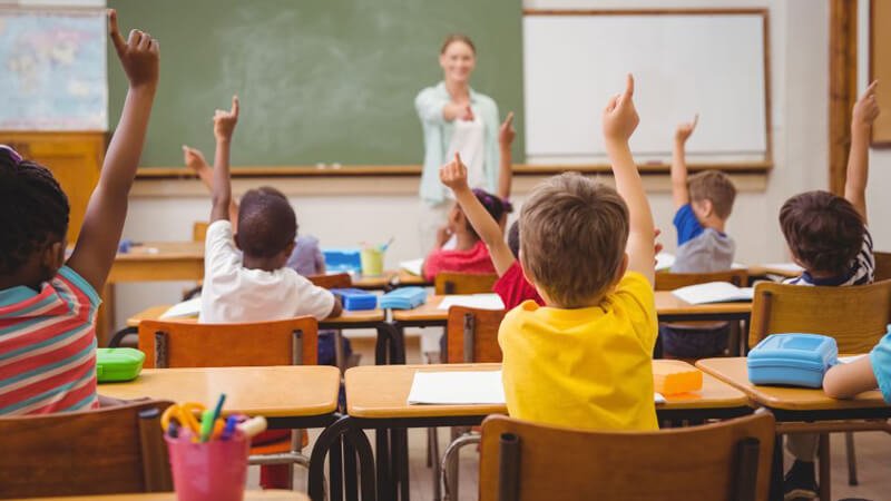 ما تفسير رؤية التلاميذ في المنام لابن سيرين؟