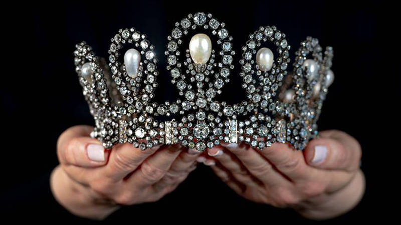 ما تاويلات ابن سيرين عن الحلم برؤية الملك؟