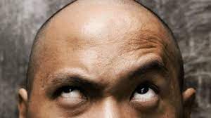 ما تأويلات ابن سيرين لرؤية الفراغات في الشعر في المنام؟