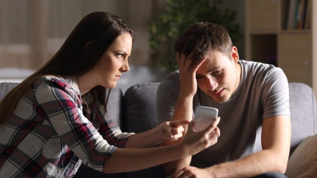 ما تفسير الحلم بان الزوج يخون لابن سيرين؟