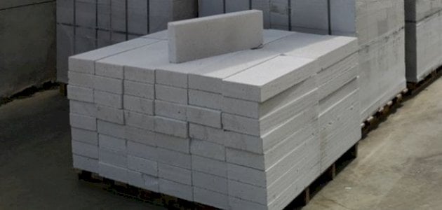 ما تفسير رؤية الطوب اللبن في المنام لابن سيرين؟