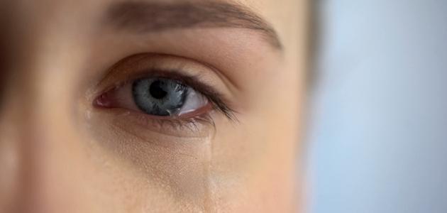 ما هو تفسير الحلم بالبكاء بدون دموع في المنام؟